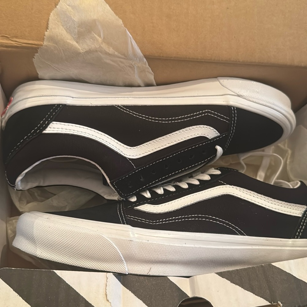 Vans OG OLDSCHOOL LX size 8.5 men